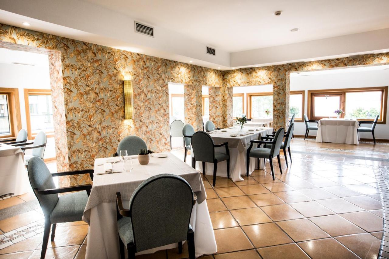 Pazo Los Escudos Hotel Spa & Resort Vigo Luaran gambar Restaurant