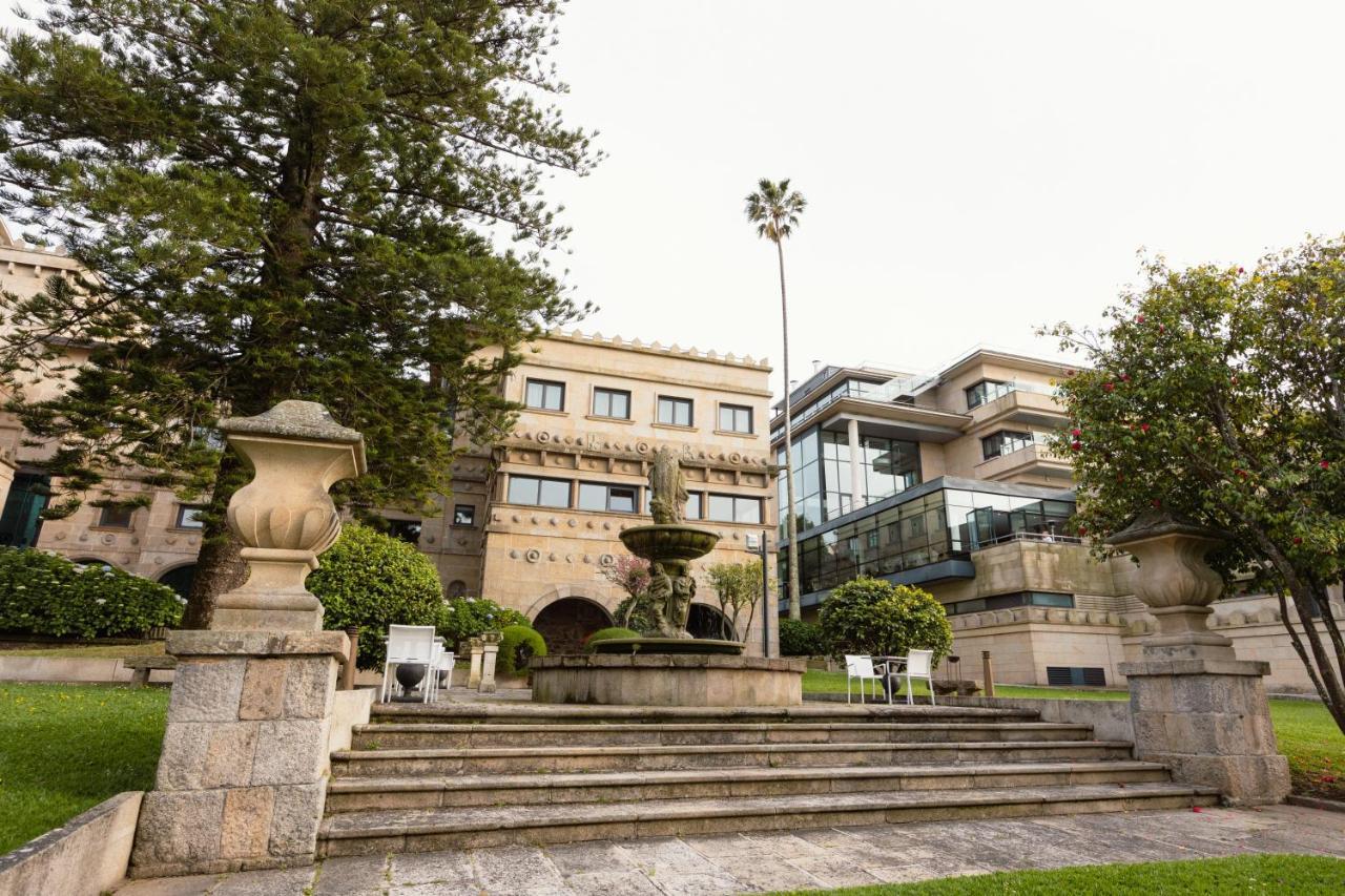 Pazo Los Escudos Hotel Spa & Resort Vigo Luaran gambar The University of Navarra